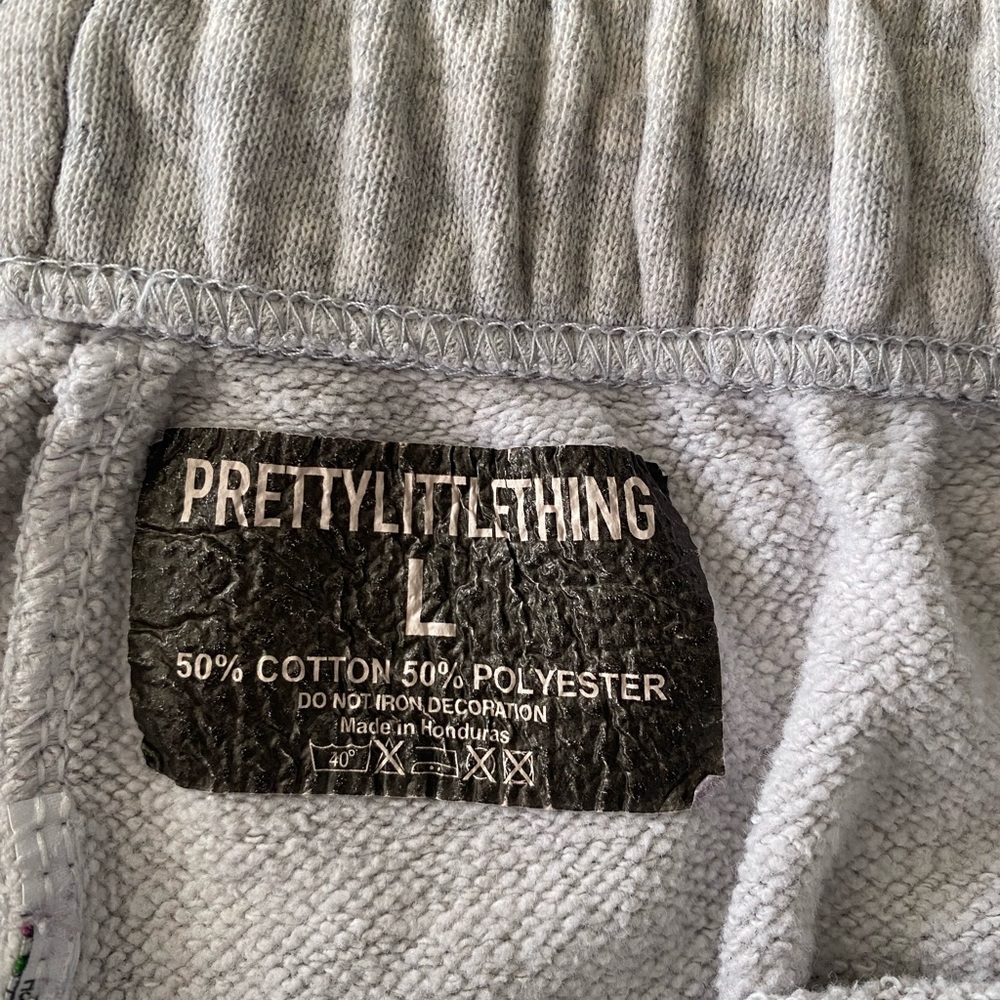 Pretty Little thing gray sweatpants - Picture 3 of 3